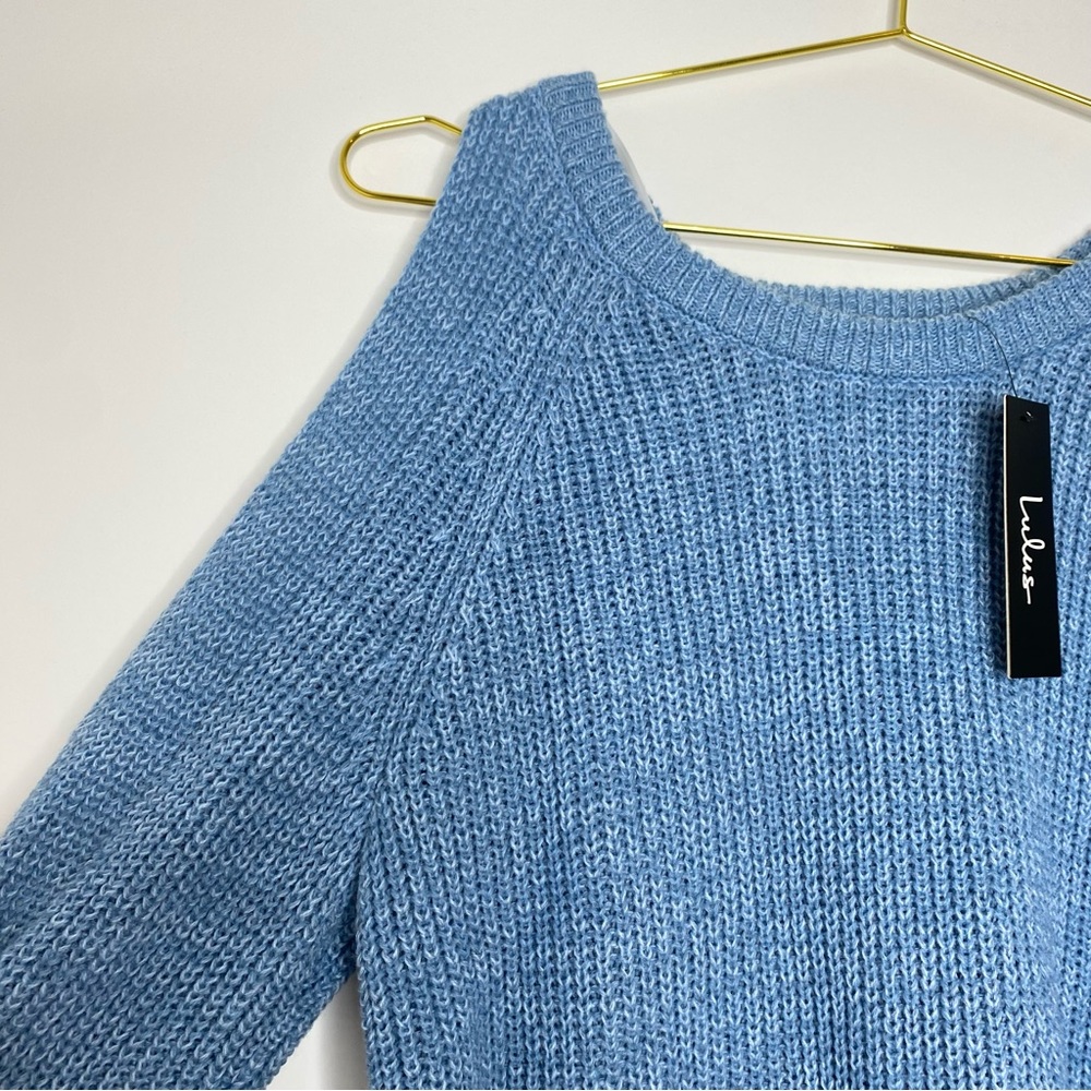 Lulu’s Artfully Inclined Open Shoulder Sweater Light Dusty Blue Knit NWT Small - Picture 9 of 13